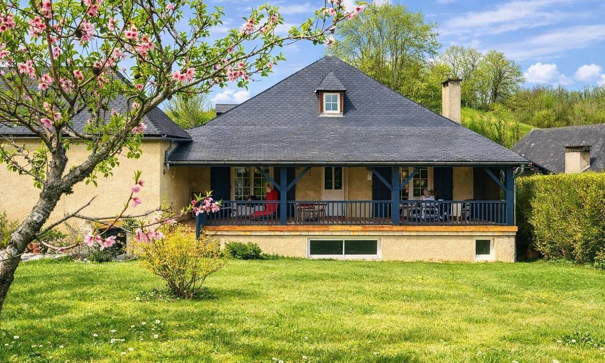 Rebenacq House | HAPPY NEEZ - REBENACQ