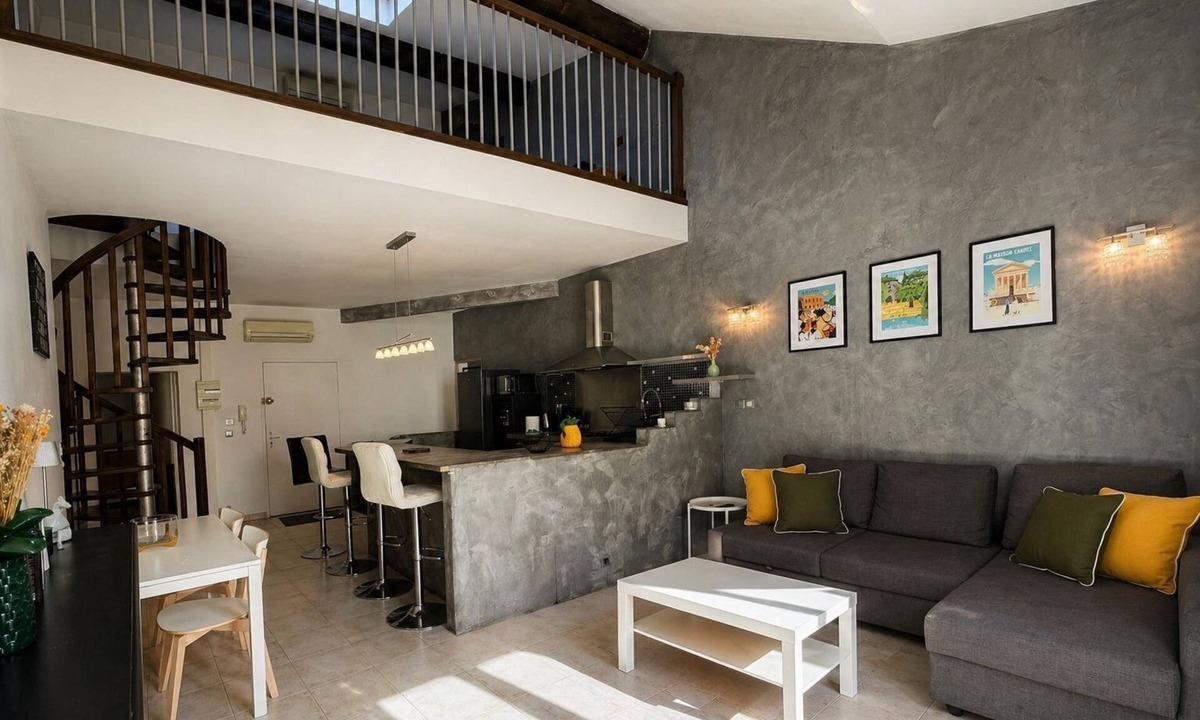 Quartier Administrations Apartment | Historic Center – Arenas & Markets Nearby