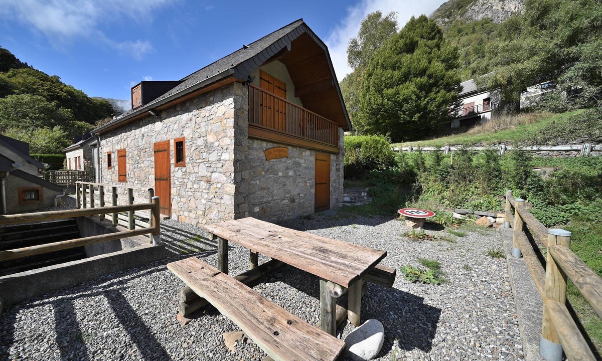 Aragnouet House | Holiday Home “Bergerie Route de Piau-Engaly” – Mountain View, Terrace & Garden