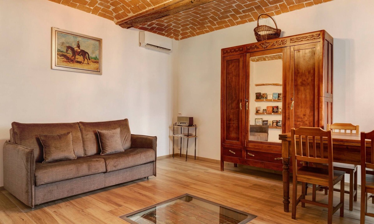 Portacomaro House | Holiday Home 'Casa Dello Zio' with Mountain View, Wi-Fi and Air Conditioning