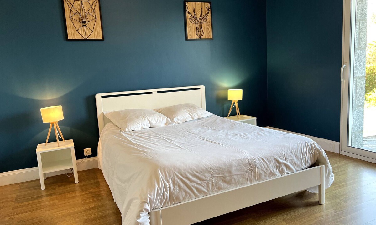 Cite House | Holiday Home 'Granit Cocoon 4p Madame Est Servie' with Private Garden and Wi-Fi