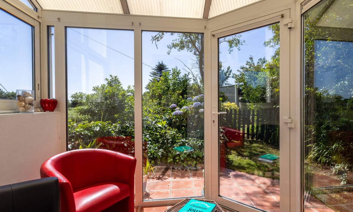 Lannion House | Holiday Home 'Gite La Lande Cote De Granit' with Private Terrace, Private Garden and Wi-Fi