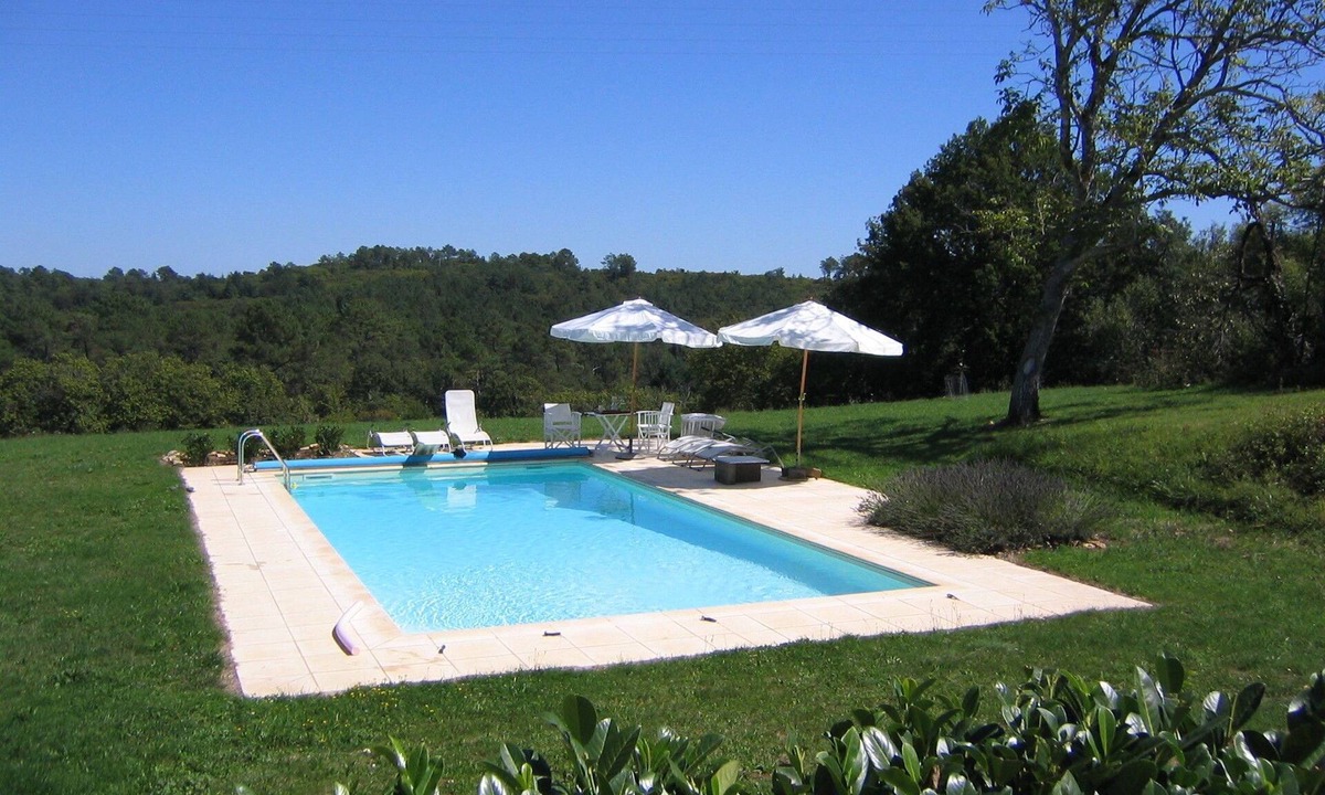 Montclera House | Holiday home with tennis court in Montcléra