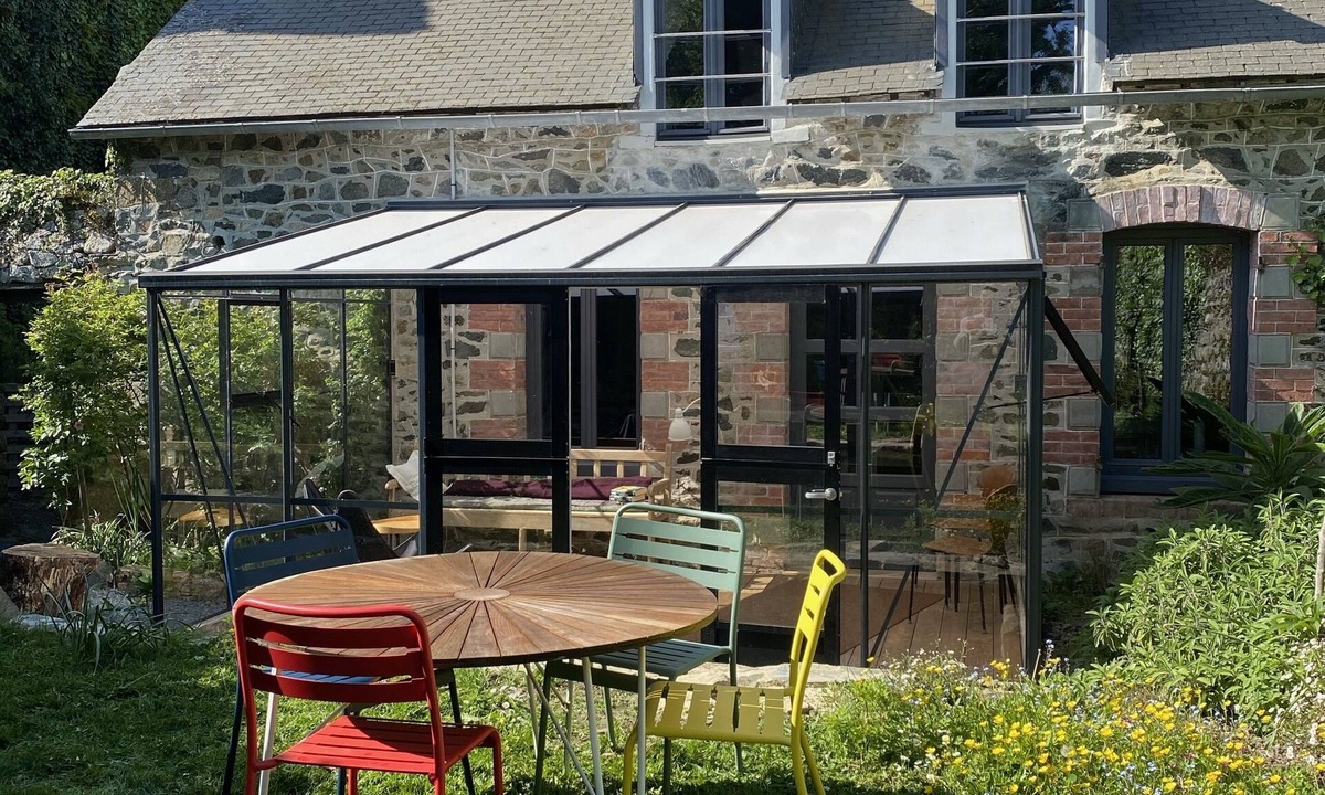 Morieux House | Holiday house in the castle park, near the beach with a very nice sea view