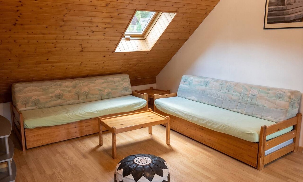 Bagneres-de-Luchon Apartment | Homerez - Apartment in Bagnères-de-Luchon