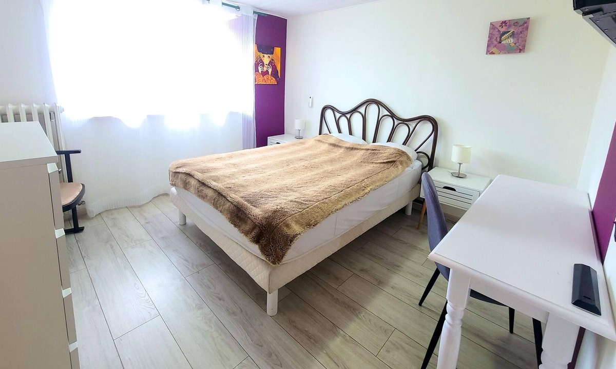 Villers-les-Nancy Apartment | Homerez - Appartement for 4 ppl. with garden and terrace at Villers-lès-Nancy