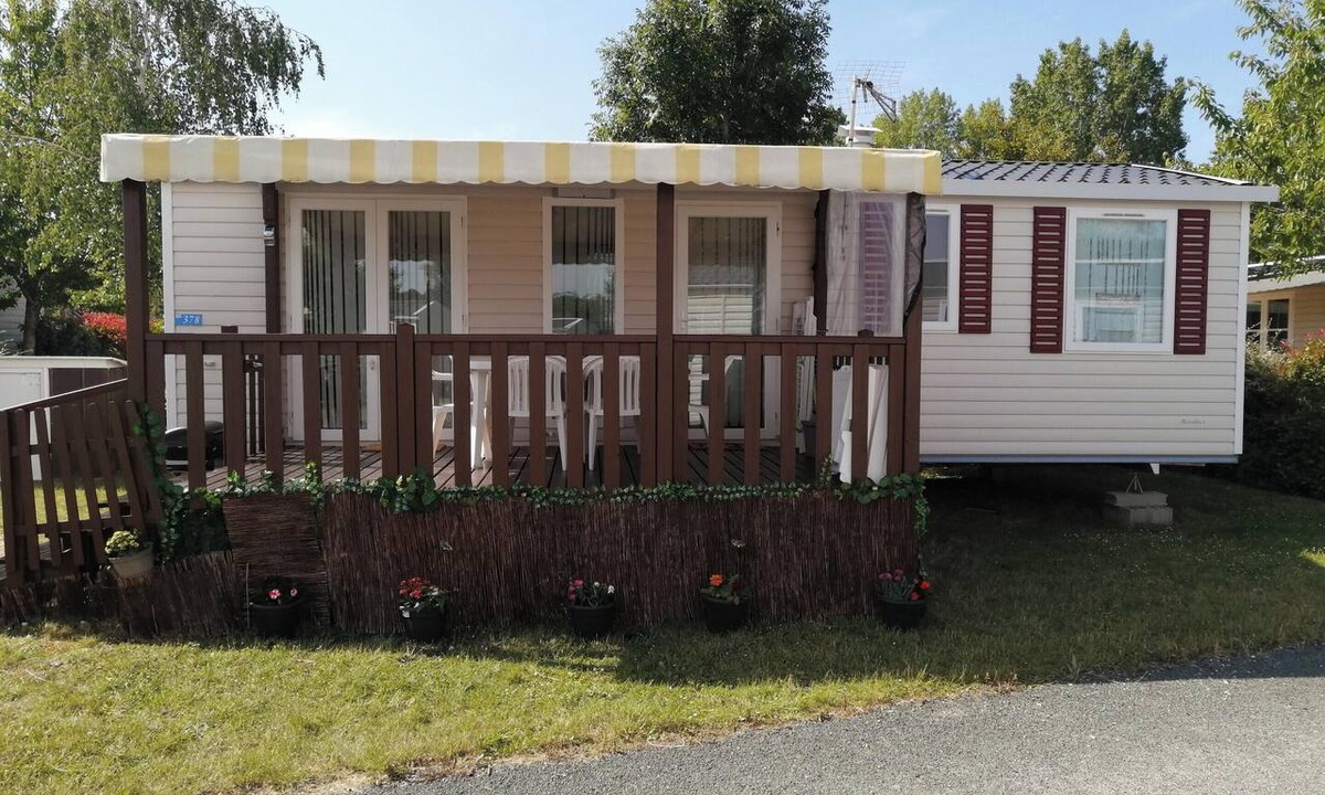 Coulanges House | Homerez - Bungalow in Onzain