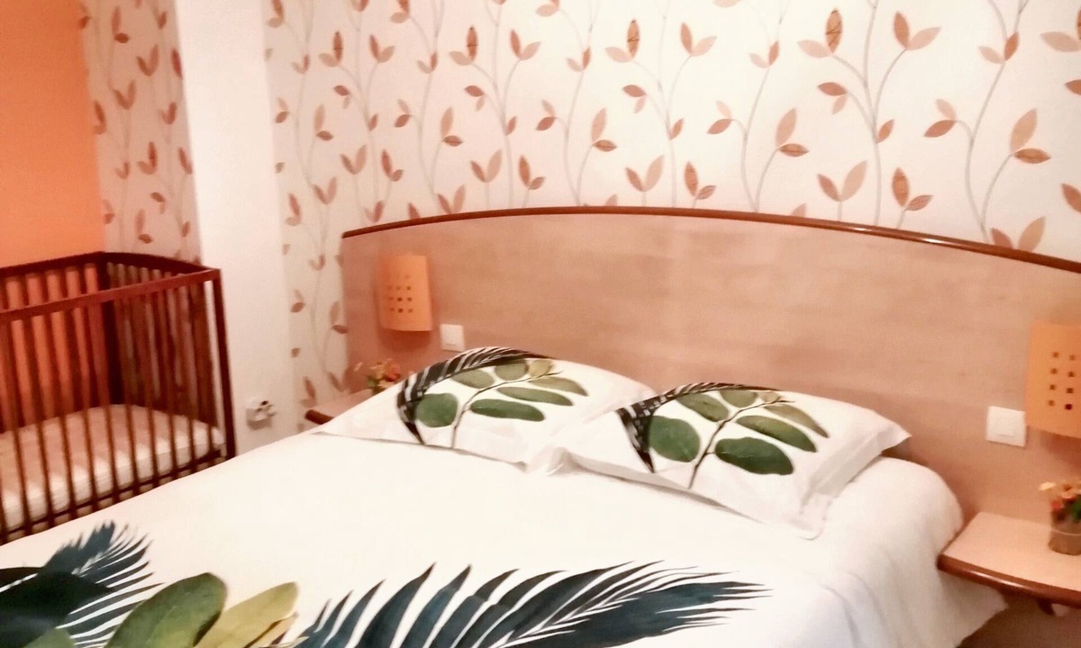 Tredaniel House | Homerez - Charming house in Trédaniel with garden and terrace