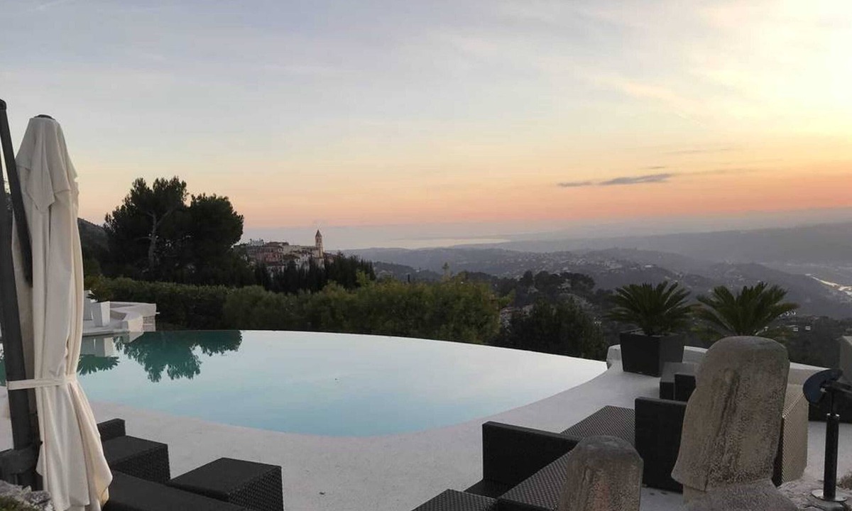 Aspremont House | Homerez - House in Aspremont