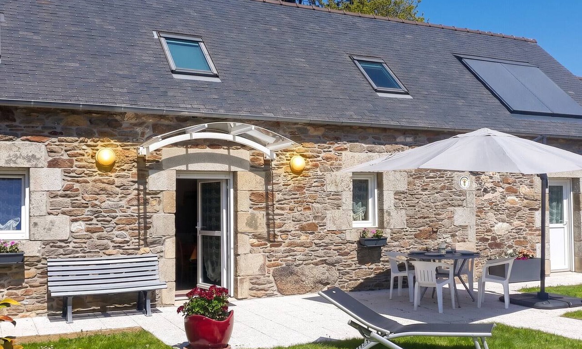 Botsorhel House | Homerez - House in Botsorhel