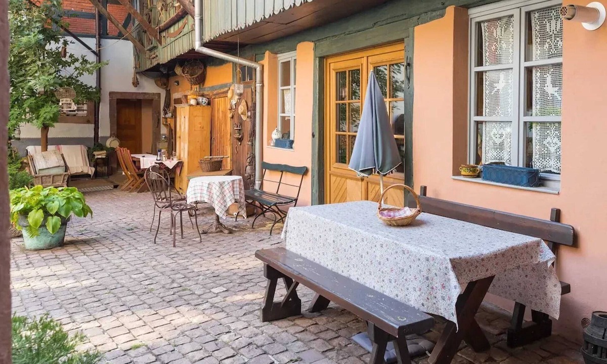 Kientzheim House | Homerez - House in Kientzheim, 70 sqm, Parking Included