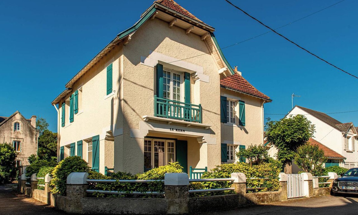 Le Pouliguen House | Homerez - House in Le Pouliguen, near the beach.