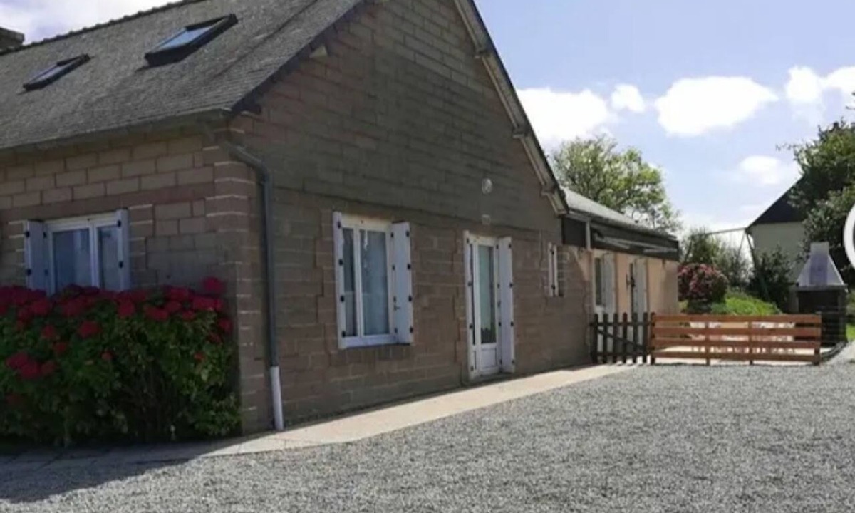 Matignon House | Homerez - House in Matignon