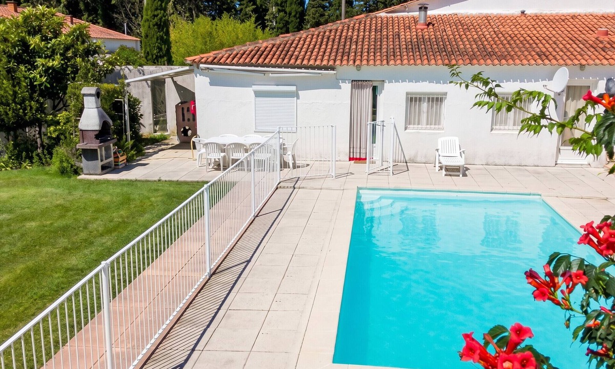 Meynes Villa | Homerez - Villa in Meynes
