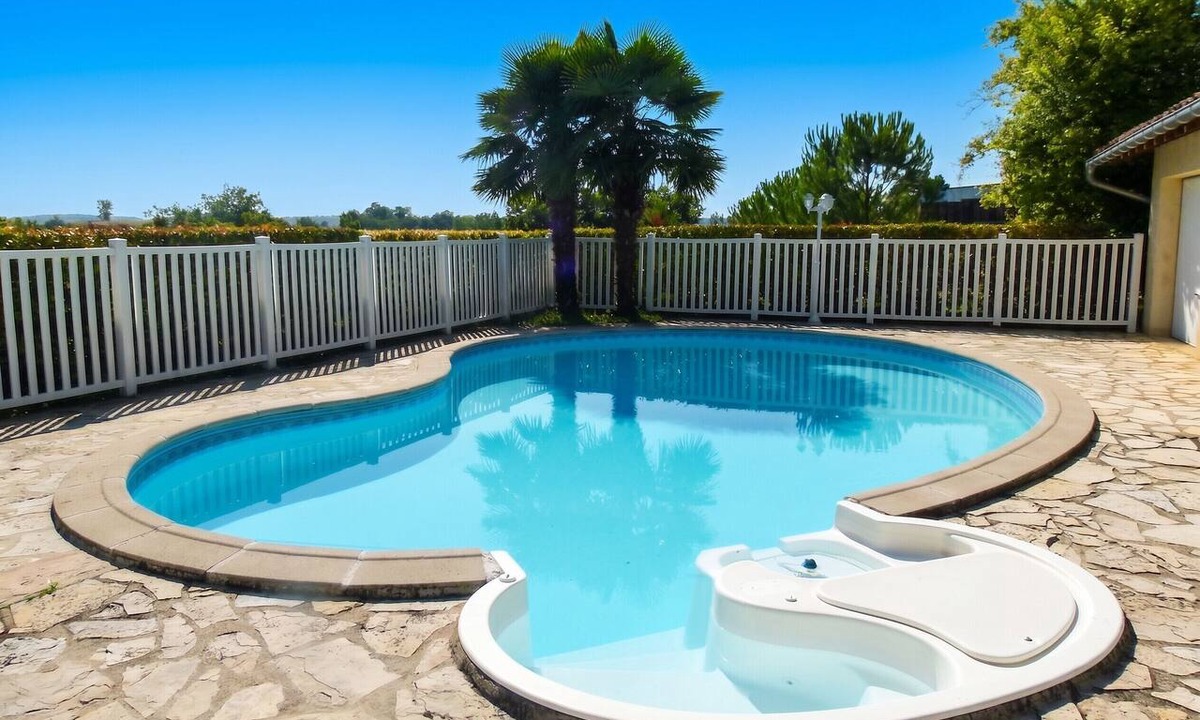 Ornezan Villa | Homerez - Villa in Ornézan
