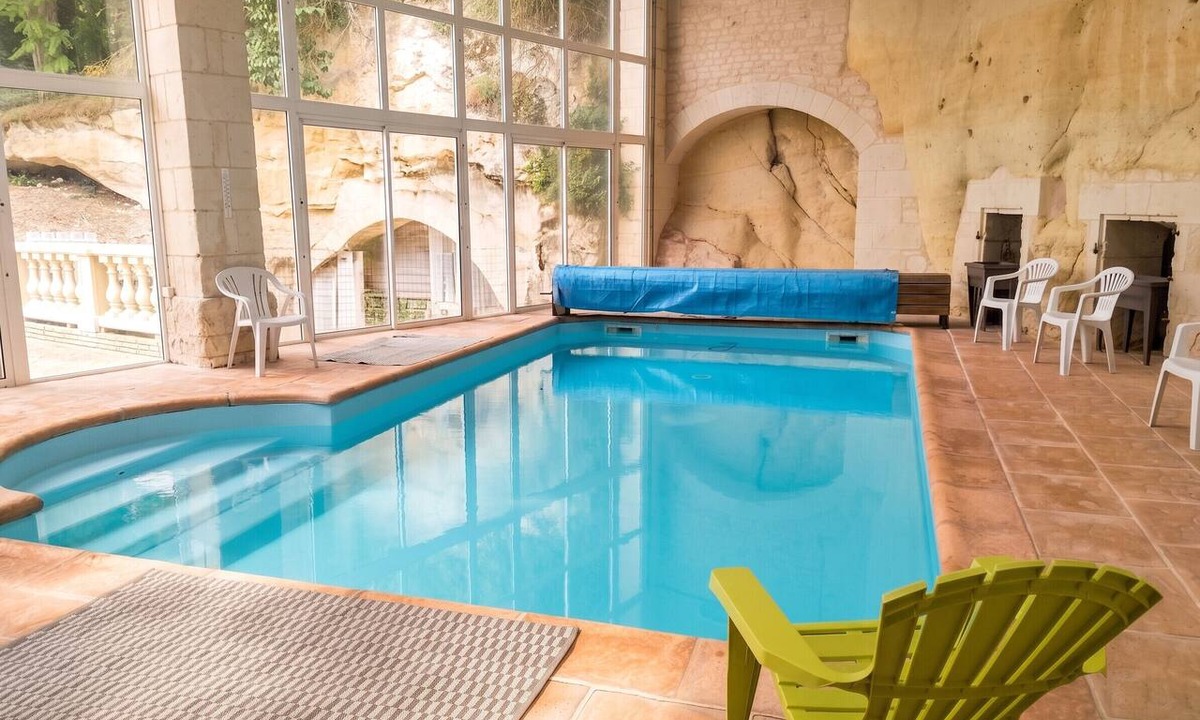 Ranton Villa | Homerez - Villa Ranton