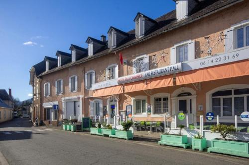 Pontacq Hotel | Hotel du Commerce