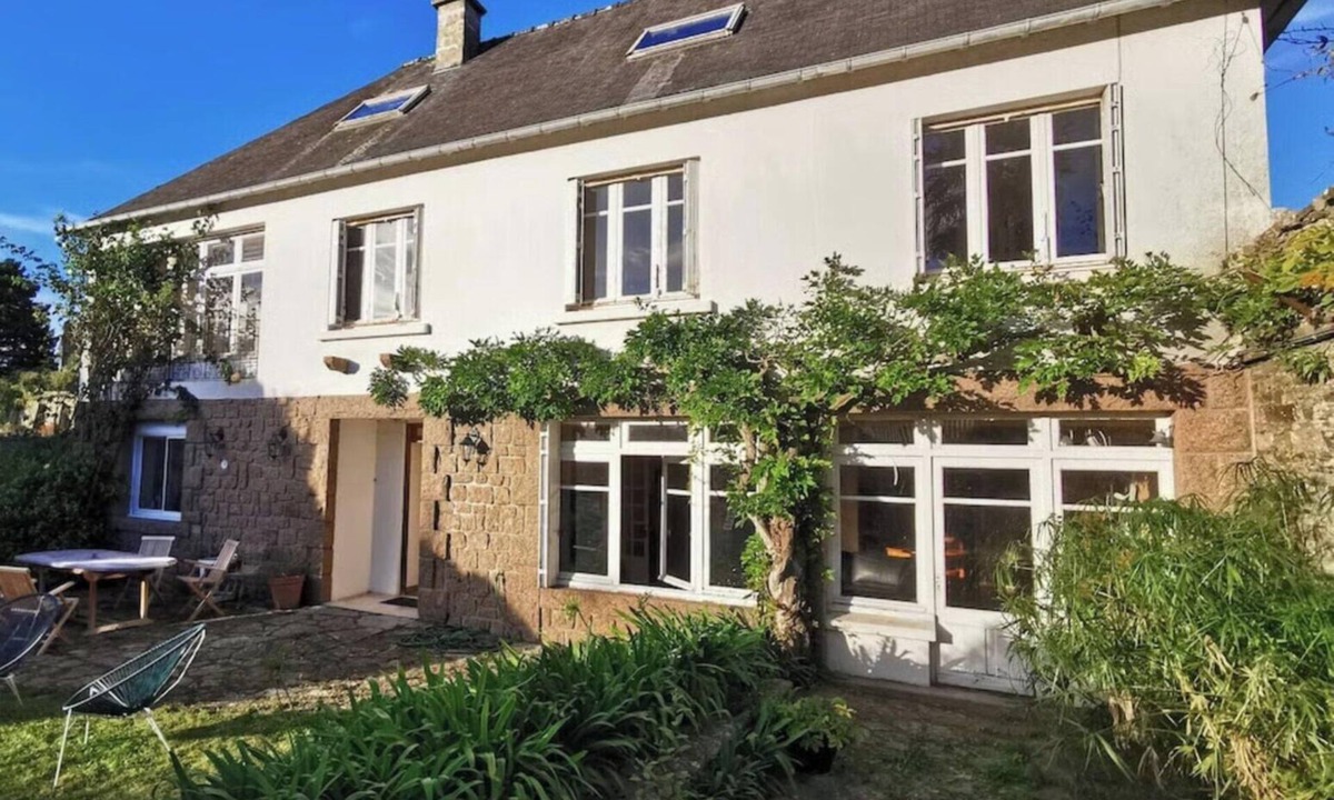 Lannion House | House 8 people garden city center 15 min from beac