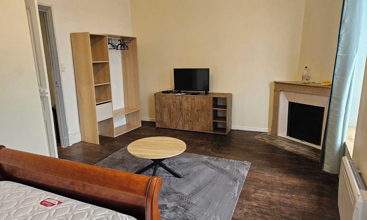 Dun-sur-Meuse House | *House by the Water – Dun-sur-Meuse – Wi-Fi – All Comforts*