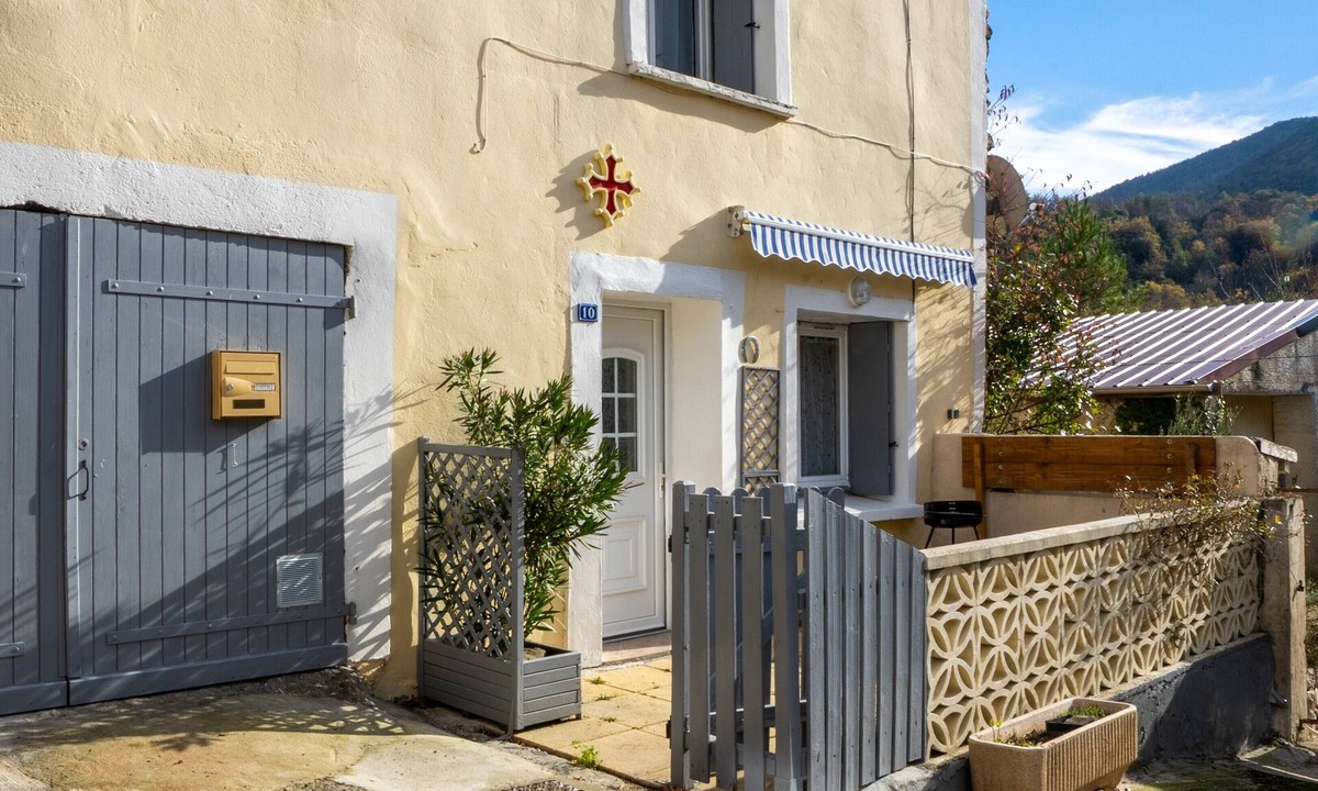 Quillan House | House in a Hamlet in the Heart of Cathar Country