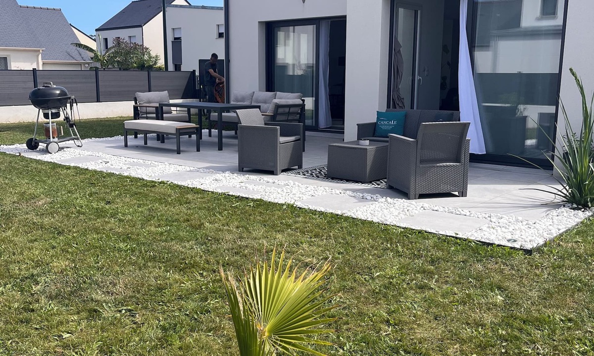 Ploubalay House | House in housing estate on the emerald coast
