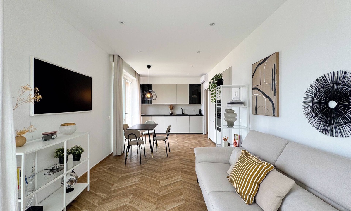 Carciano Apartment | House Light Stresa