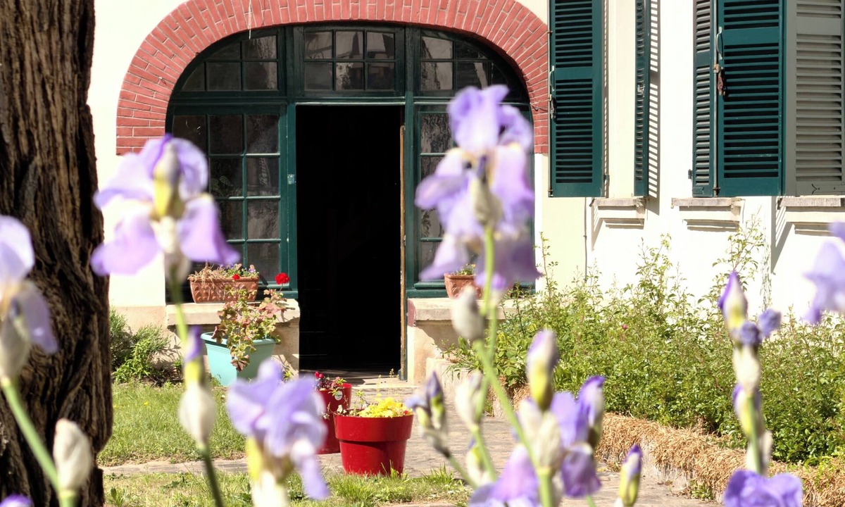 Avon House | House near the château, steeped in history, on the edge of the forest