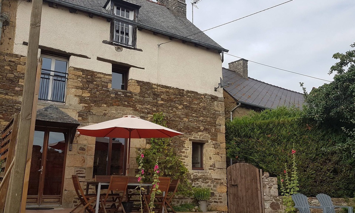 Evran House | House near the lake of Bétineuc, leisure center, 10 minutes from Dinan