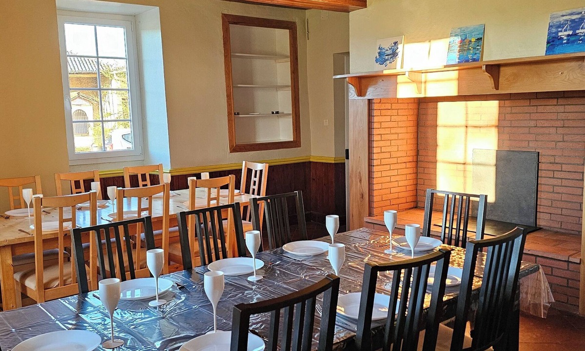 Puymaurin House | House Rental with Pool, 1 Hour from Toulouse (Vacation Rental or Birthday Party)