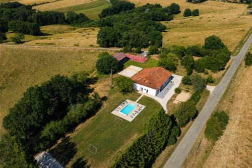 Seailles House | Housepark Seailles House 45 Guests Padel 2 Pools in&out Pyrenees Views