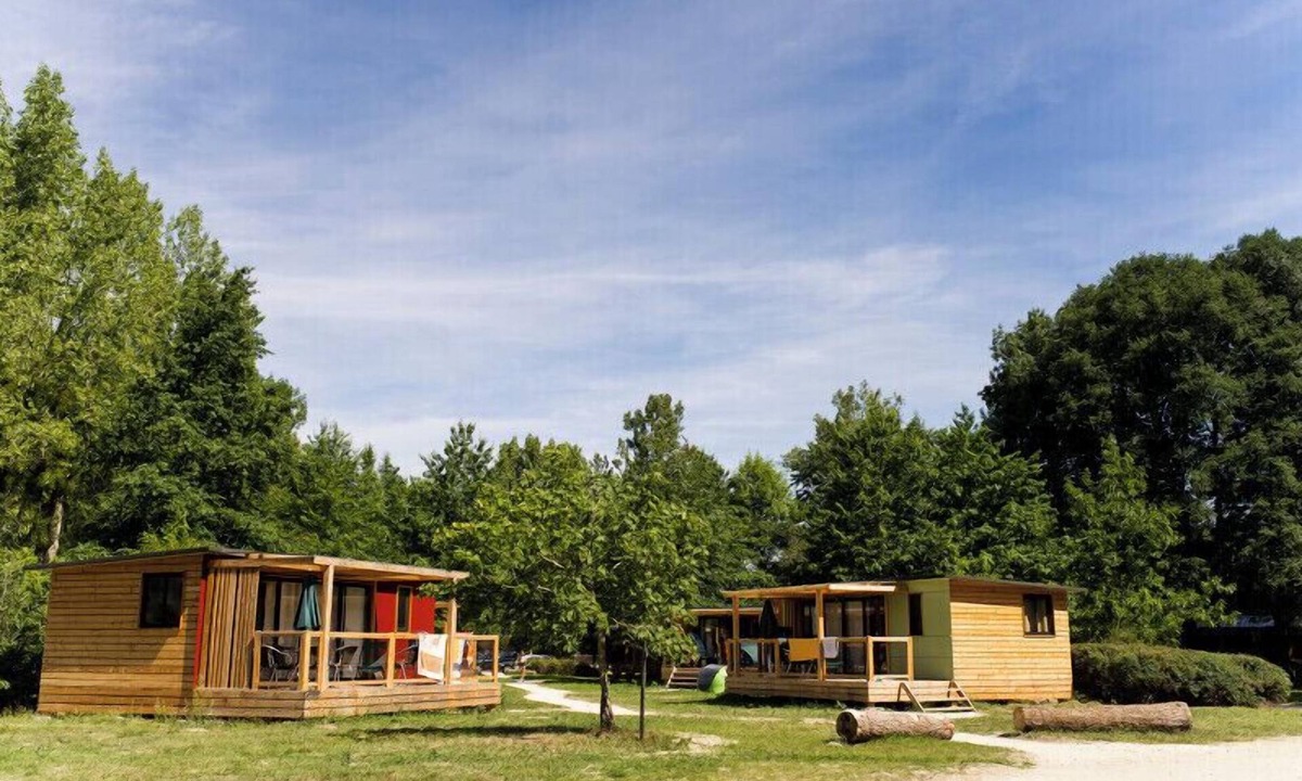 Bracieux RV Rental | Huttopia les Chateaux
