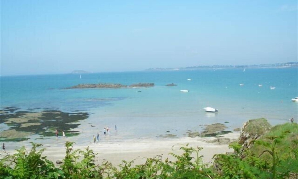 Saint-Jacut-de-la-Mer House | In the center of the peninsula, detached house fully renovated