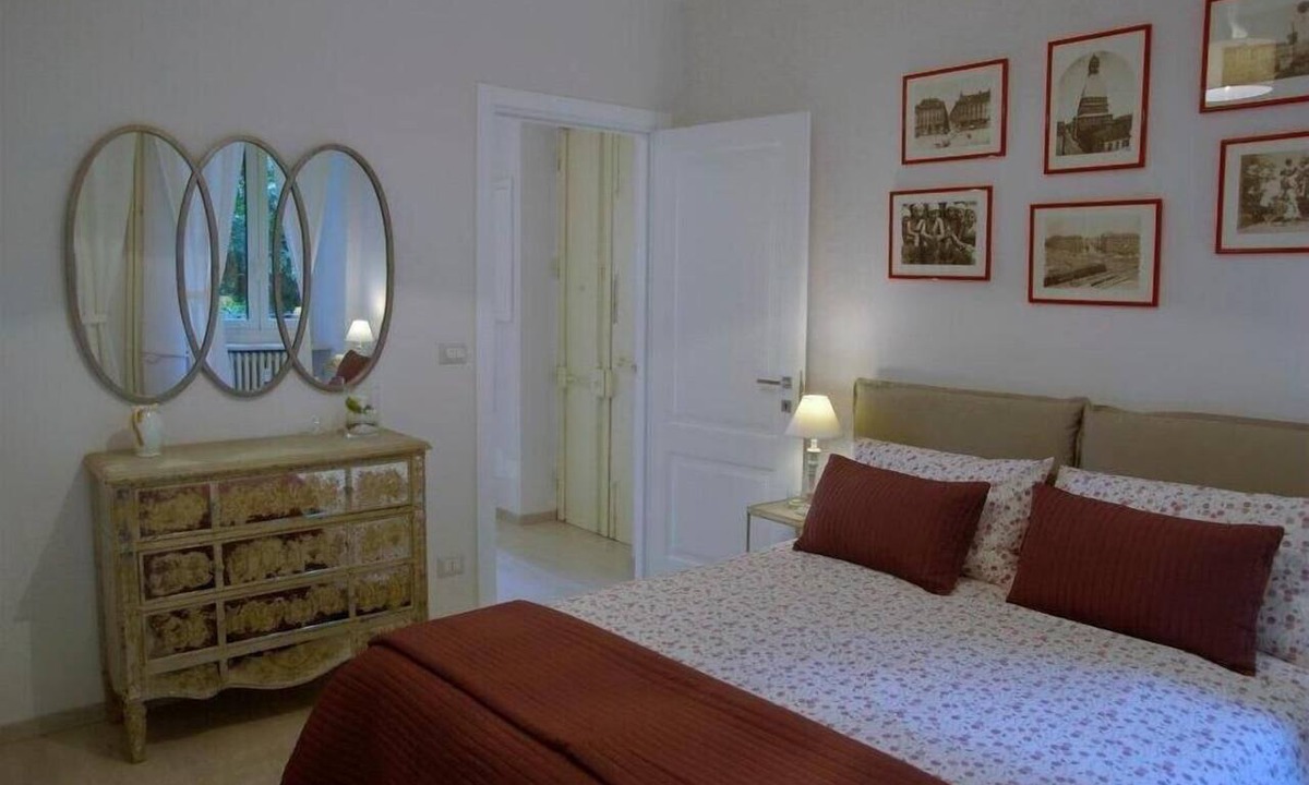 Historic Centre Apartment | In the center, near Porta Susa station, wifi, air conditioning, PRIVATE GARAGE