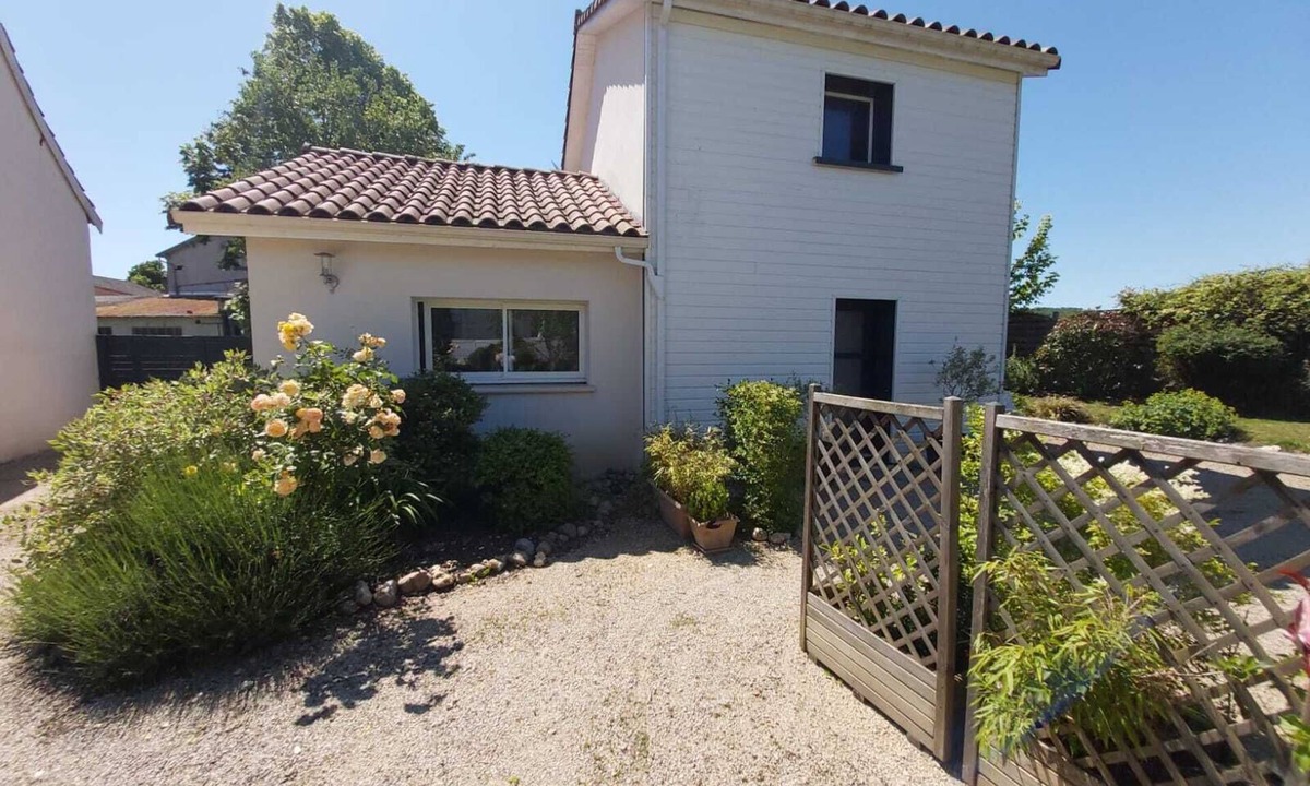 Pradines House | In the city as in the country! 2.7kms from the Valentre bridge