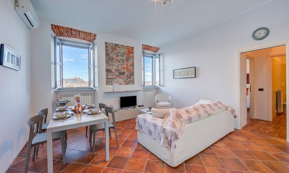 Arona Apartment | Incanto Sul Lago: Arona Lakefront Flat with A/C, Arona, Italy