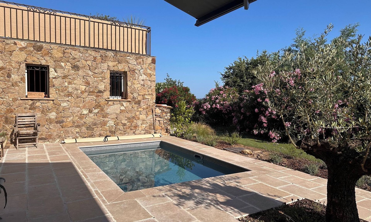 La Garde-Freinet Apartment | Independent Apartment in a Villa, 1 km from the Village