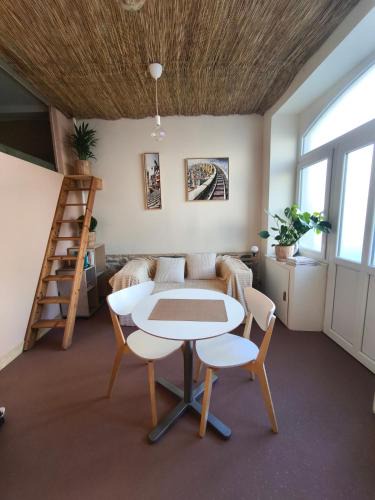 Morlaix Apartment | Independent studio close downtown Morlaix