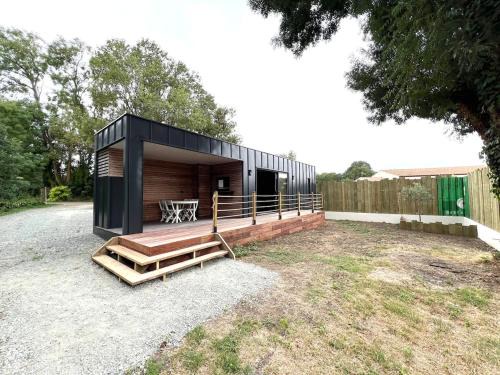Saint Laurent de la Pree Apartment | Insolite - Conteneur amenagé