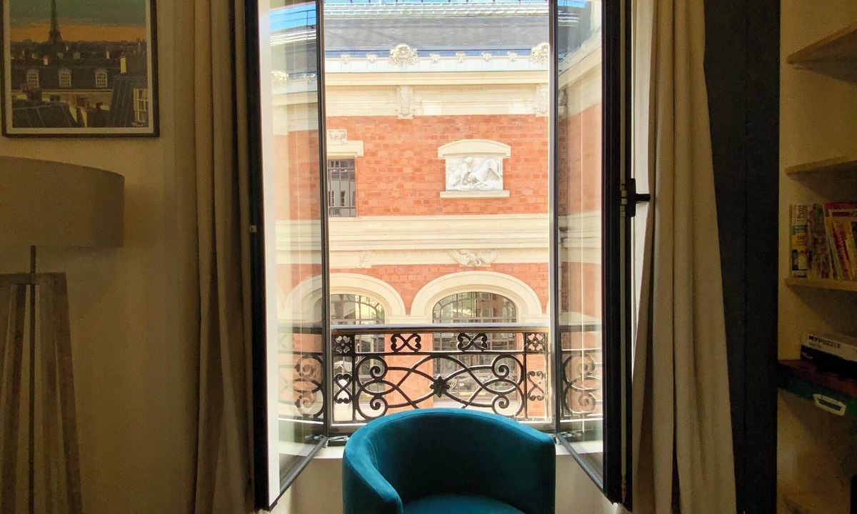 Jardin des plantes Apartment | Jardin des Plantes, apartment ideally located in the 5th arrondissement.