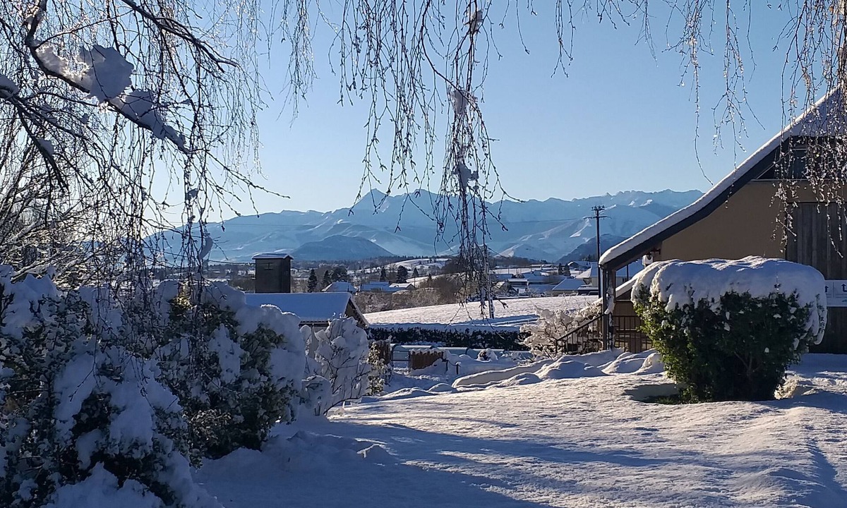 Saint-Vincent Apartment | "Jardin sur les Pyrénées" sports and well-being breaks, "Les 3 Collines".