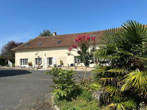 Villiers-Saint-Georges House | Kermajic 10
