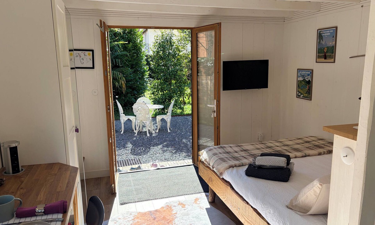 Pau-Sud Cabin | L'âme de Louis & Louise: Cabanon, Spa & Garden
