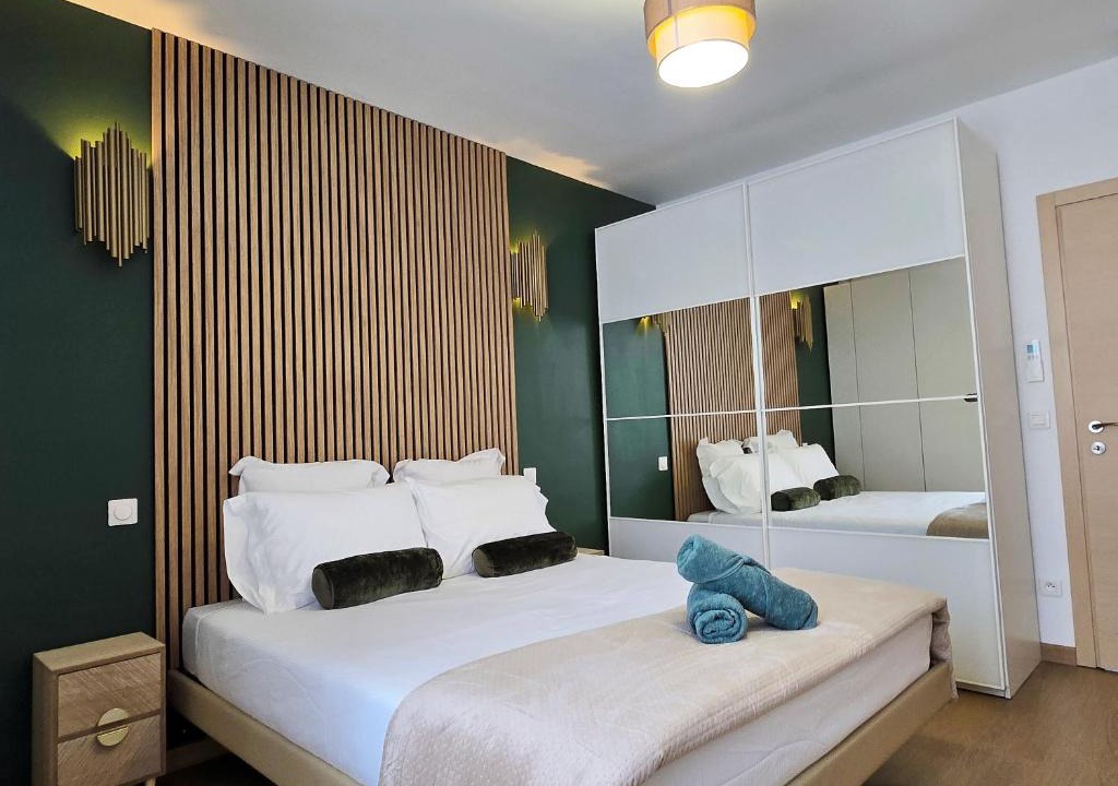 Mont d'Arene Apartment | L Émeraude Rémoise - Idéalement situé & Confort & Climatisé