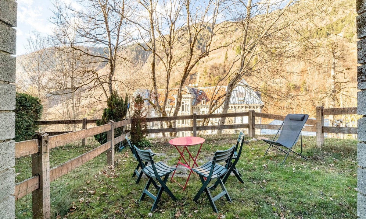 Bareges Apartment | L'AtiPic - One Bedroom Apartment, Sleeps 4