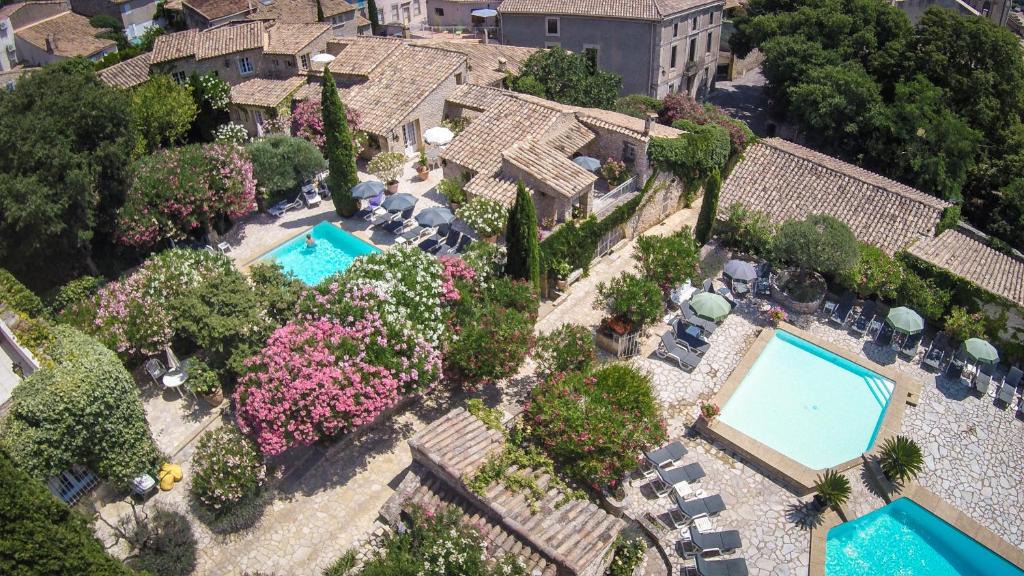 Cabrieres Hotel | L'Enclos des Lauriers Roses