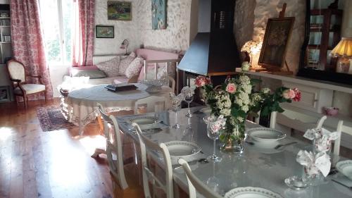 Belvianes-et-Cavirac Bed & Breakfast | L'Envolée