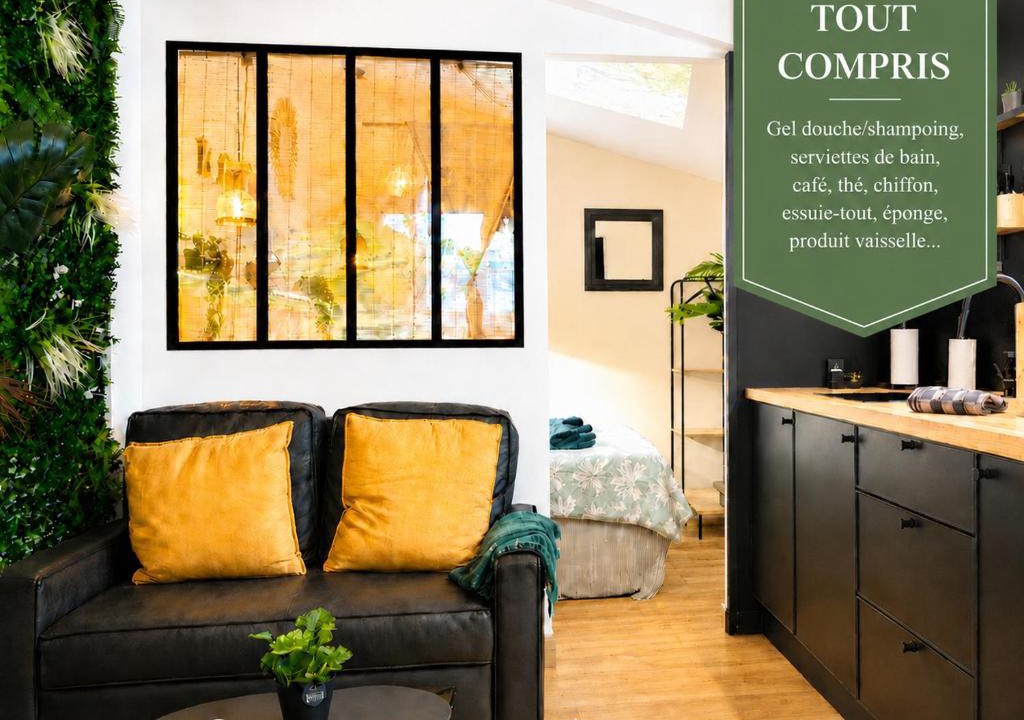Saint-Brieuc Apartment | L'Évasion Tropicale, Queen Size, Jardin & Gare