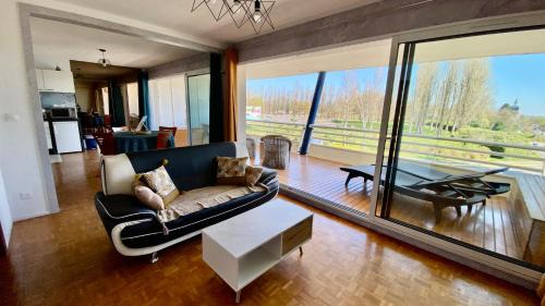 Dienville Apartment | L'Hermione
