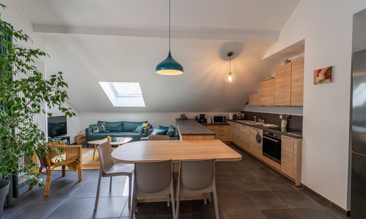 Duingt Apartment | La Champanaise - 2 bedroom apartment 300m from Lake Annecy