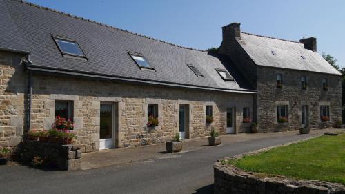 Plouzelambre Bed & Breakfast | La ferme Guibel
